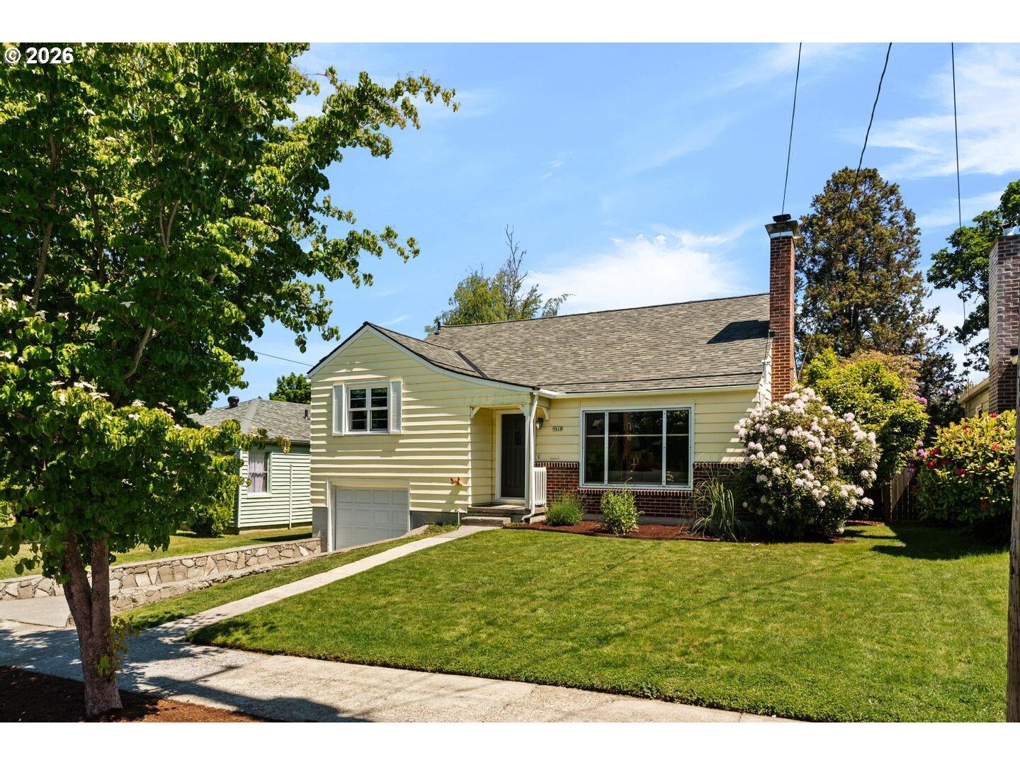 Property Photo:  5618 NE 37th Ave  OR 97211 