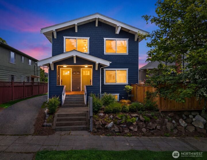 Property Photo:  4206  Dayton Avenue N  WA 98103 