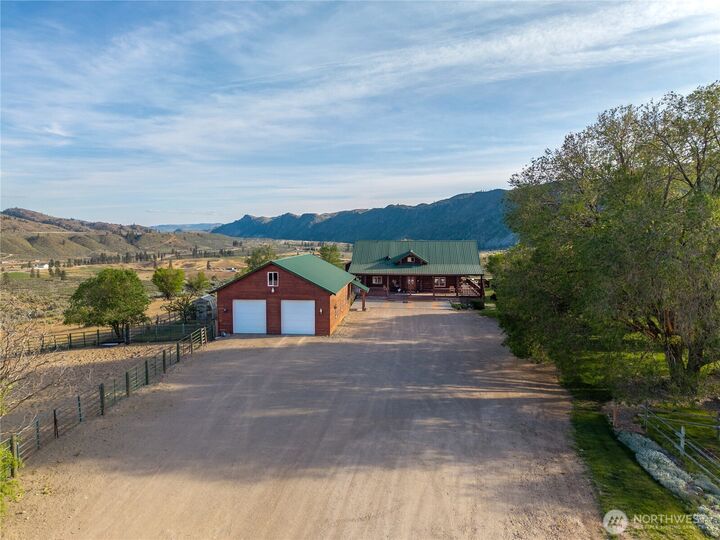 Property Photo: 112 Pine Creek Road WA 98855