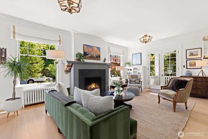 Property Photo: 511 33rd Avenue WA 98122