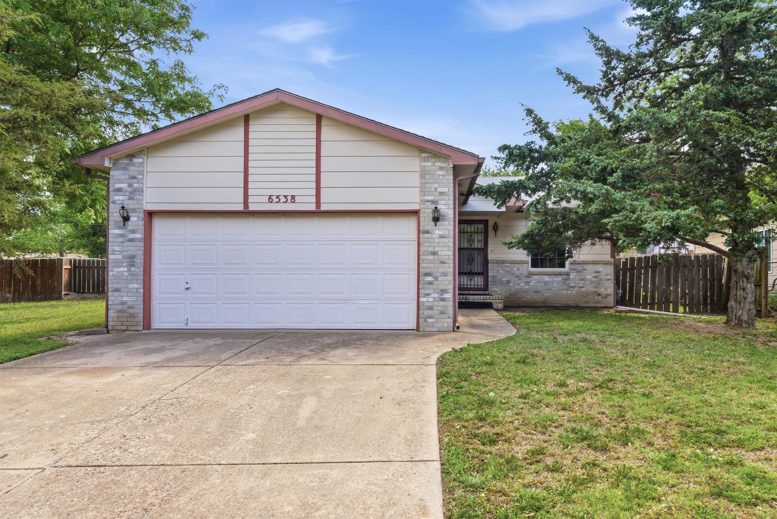 Property Photo:  6538 N Longmont St  KS 67219 