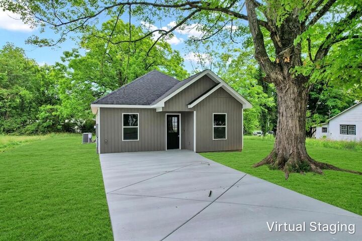 Property Photo:  22 Ingleside Avenue  TN 37329 