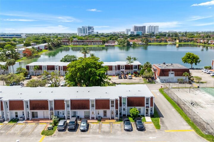 Property Photo:  606 NW 107th Ave 9B  FL 33172 