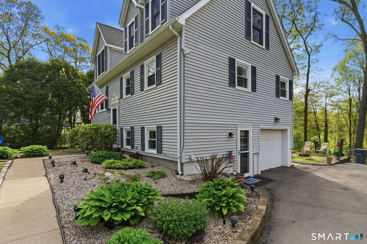 Property Photo:  25 Forest Road  CT 06357 