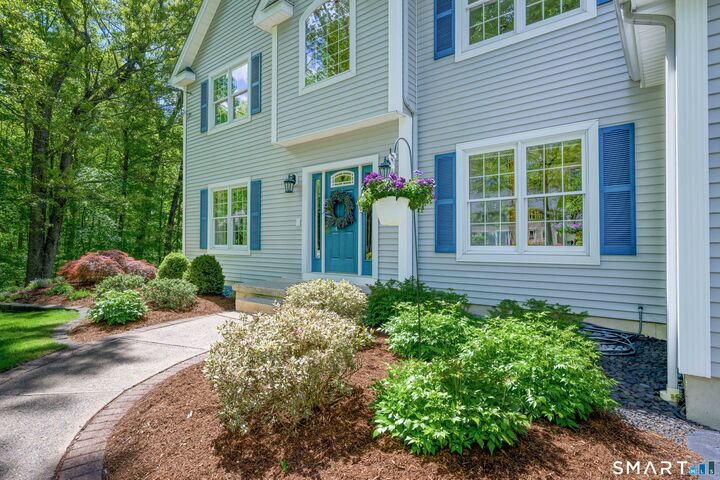 Property Photo:  4 Crystal Lane  CT 06492 