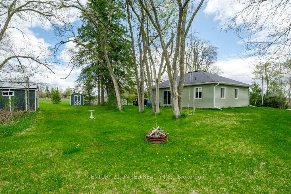 Property Photo:  102 14th Line W  ON K0L 1Z0 