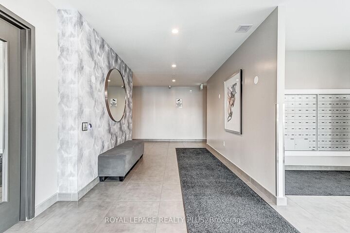 Property Photo: 716 Main Street E 708 ON L9T 3P6