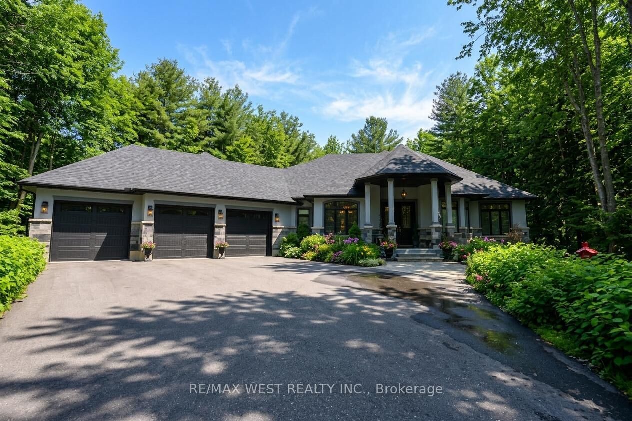 Property Photo: 2 Sycamore Circle ON L0L 2K0