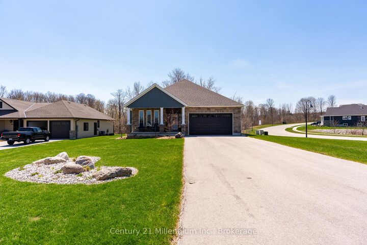 Property Photo:  401 Algoma Crescent  ON N0H 1S0 