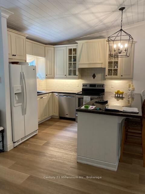 Photo de la propriété:  15 Harbour Street W 240  ON L9Y 5S1 