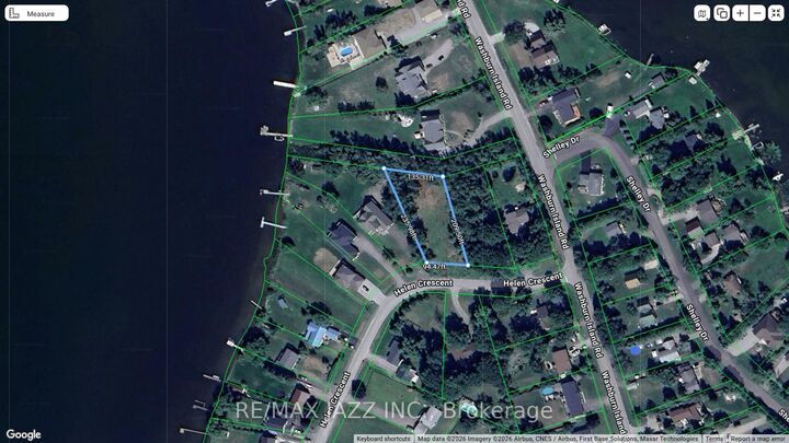8 Helen Crescent — photo 1