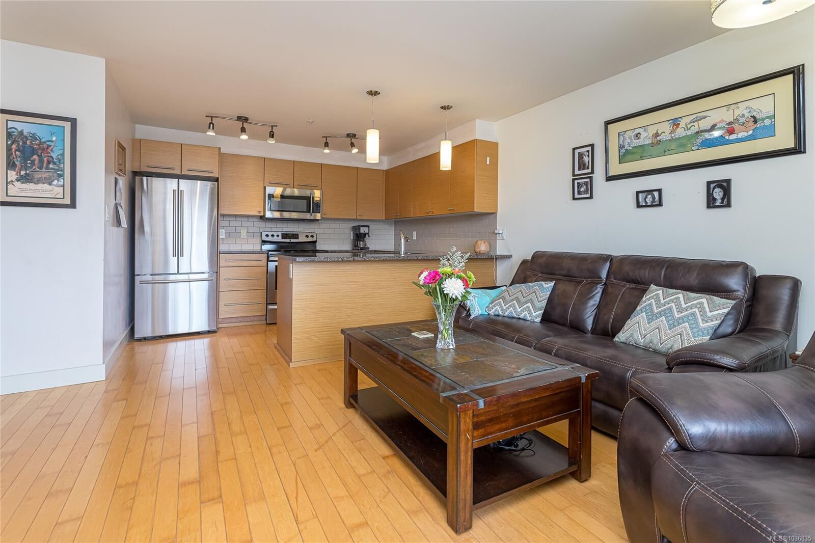 Property Photo:  1315 Esquimalt Rd 216  BC V9A 3P5 