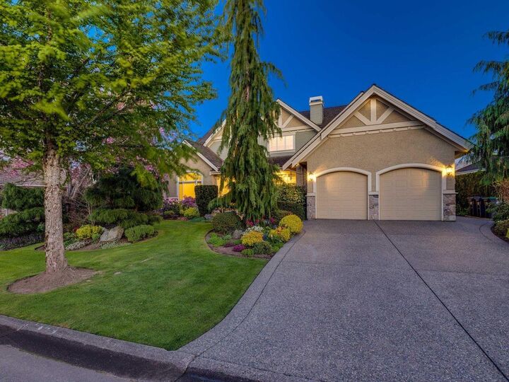 Property Photo: 15736 38A Avenue BC V3Z 0K8