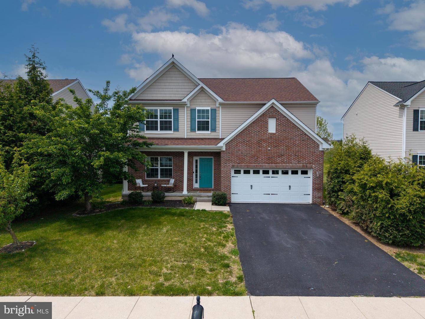 Property Photo: 242 Ann Drive DE 19709