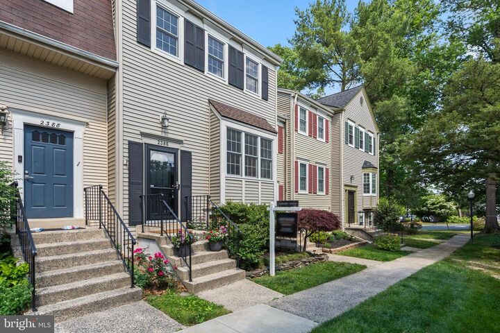 Property Photo: 2386 Branleigh Park Court VA 20191