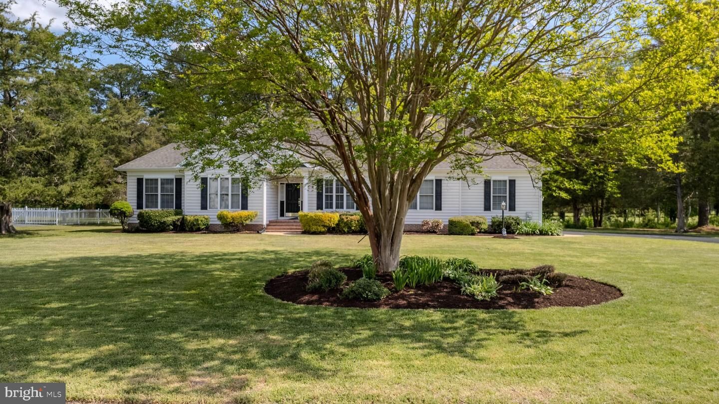 Property Photo:  25392 Club Circle  MD 21856 