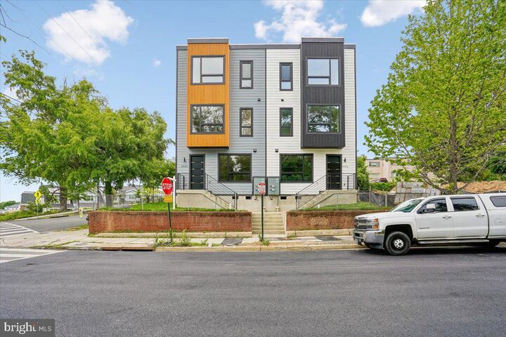 Property Photo:  4900 Astor Place SE  DC 20019 