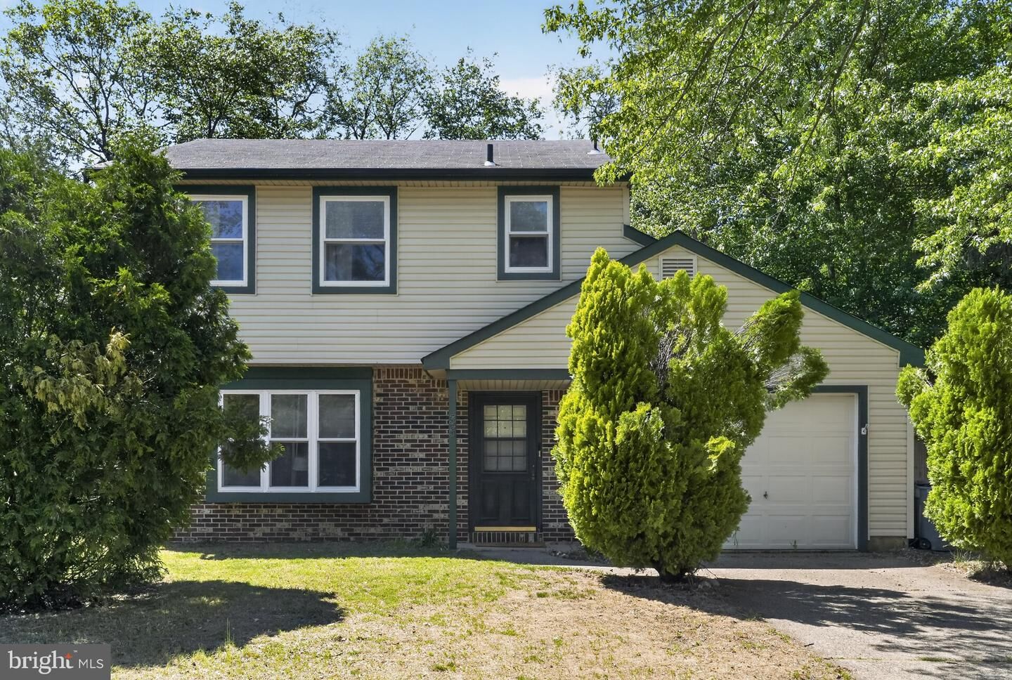Property Photo:  35 Lawrence Lane  NJ 08060 