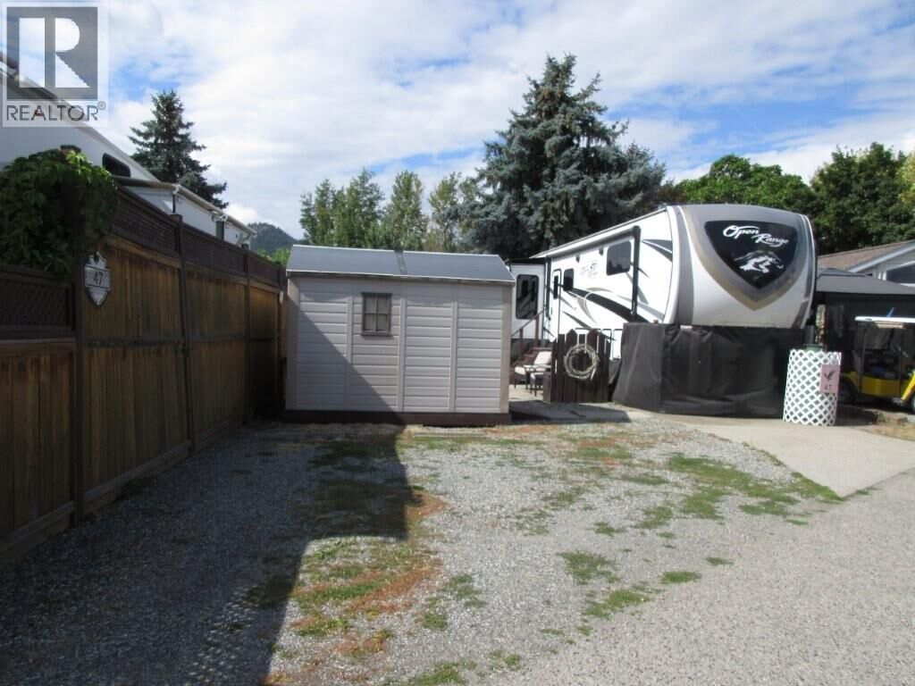 Property Photo:  415 Commonwealth Road 47  BC V4V 1P4 