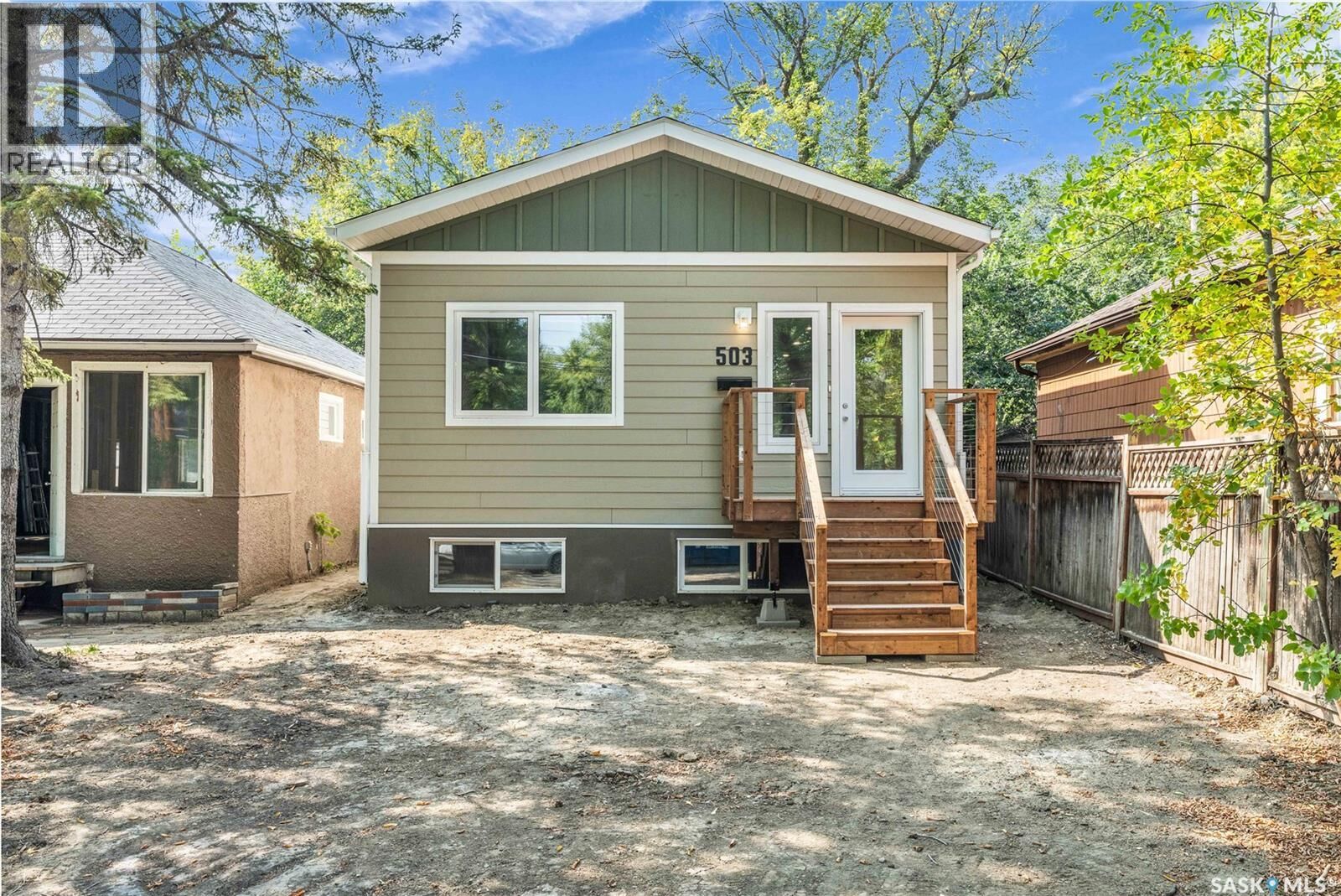 Property Photo:  320 25th Street W  SK S7L 0C5 