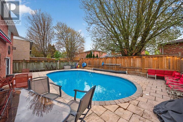 Property Photo: 264 Manchester Drive ON L3Y 6K3