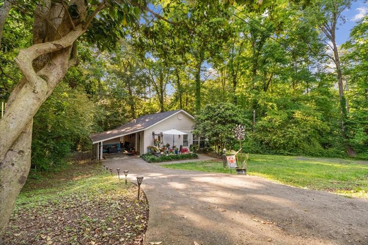 Property Photo:  615 Wooded Hills Drive  GA 30721 