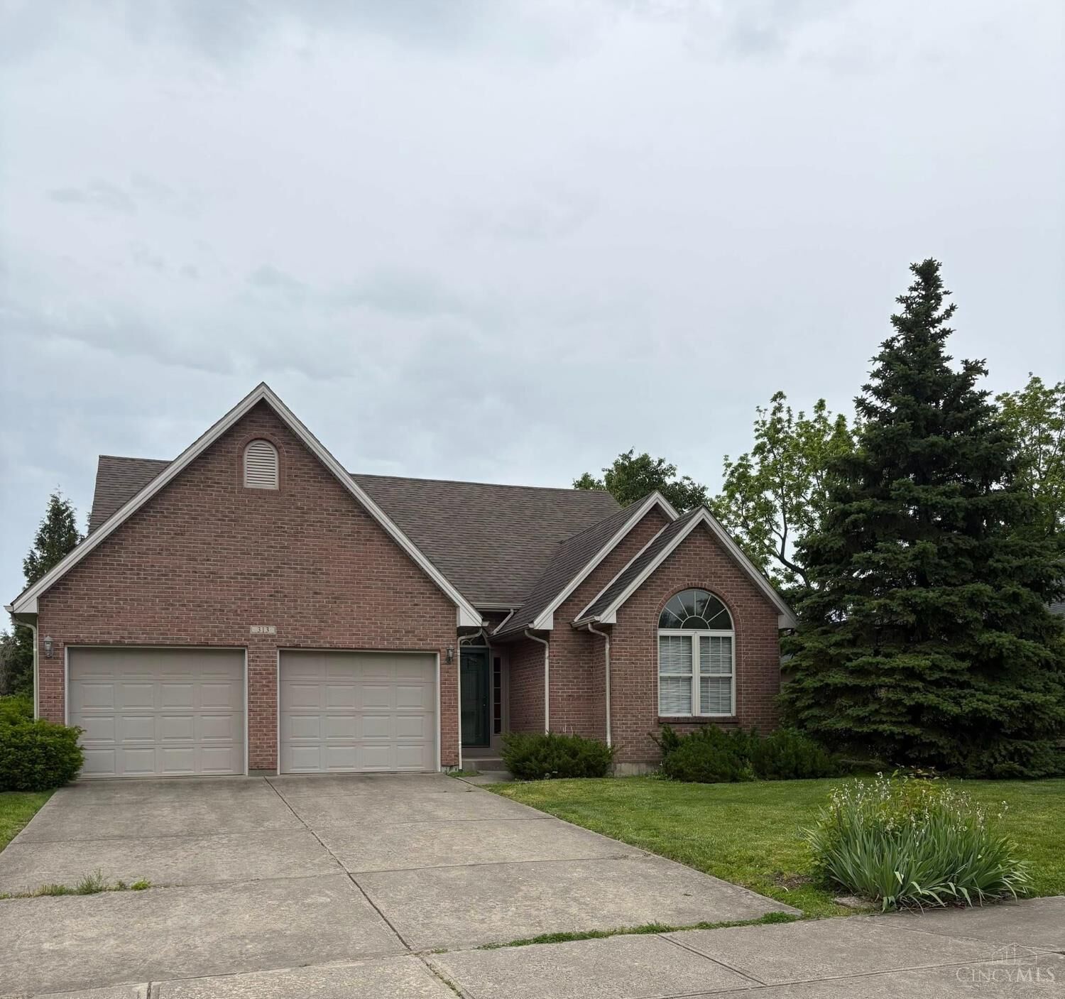 Property Photo: 313 Sharon Court OH 45042