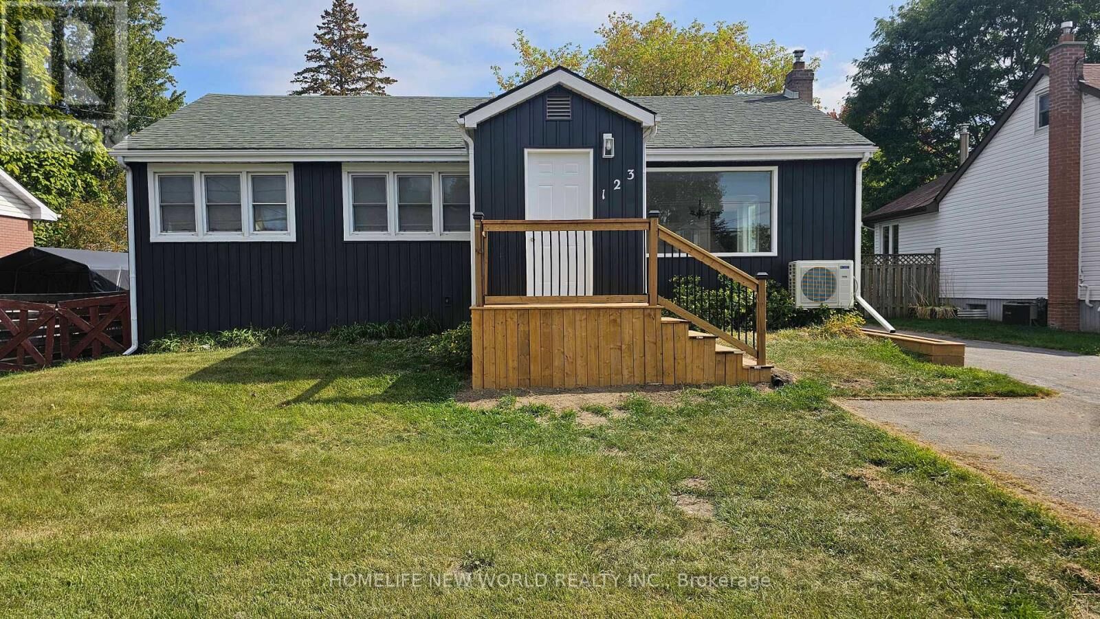 Property Photo:  123 Lemoine Street  ON K8P 4G8 