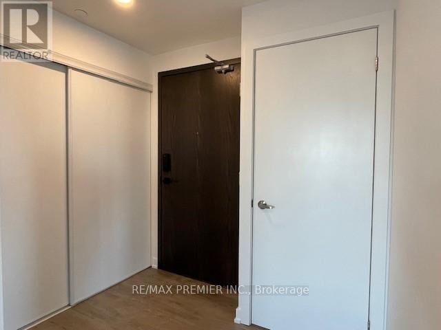 Property Photo:  56 Lakeside Terrace 806  ON L4M 7B9 