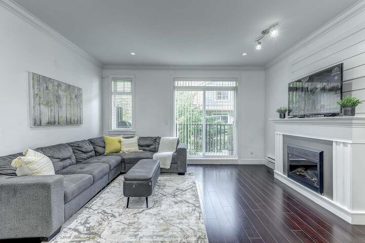 Property Photo:  6383 140 Street 9  BC V3W 0E9 
