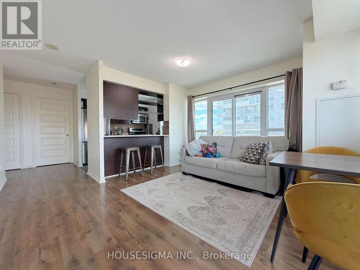 Property Photo:  215 Queen Street East 509  ON L6W 0A9 