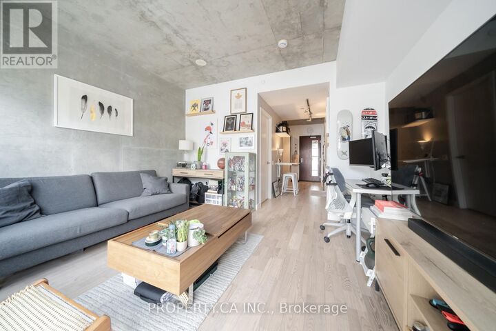 Property Photo:  25 Oxley Street 403  ON M5V 2K2 
