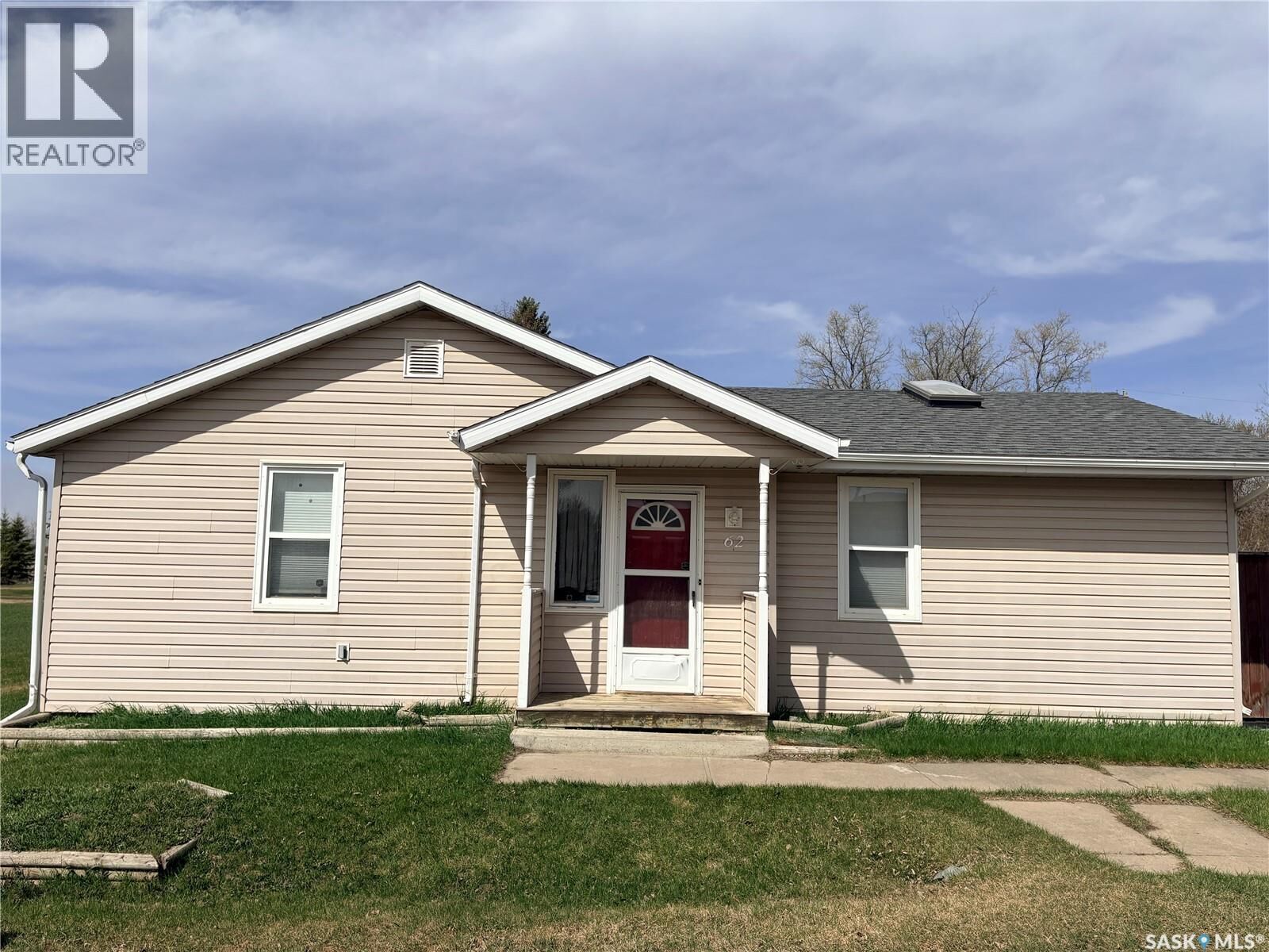 Property Photo:  62 Main Street  SK S0J 1M0 