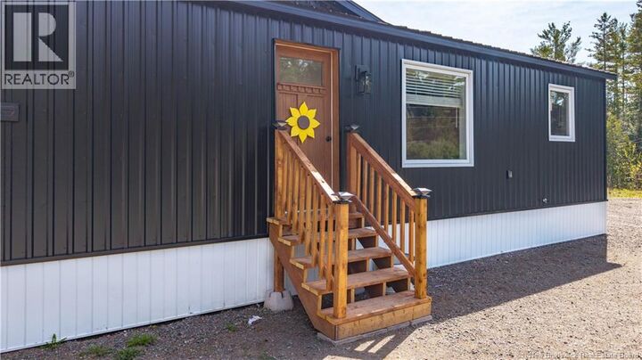 Property Photo:  86 Hayman Avenue  NB E3L 5E4 