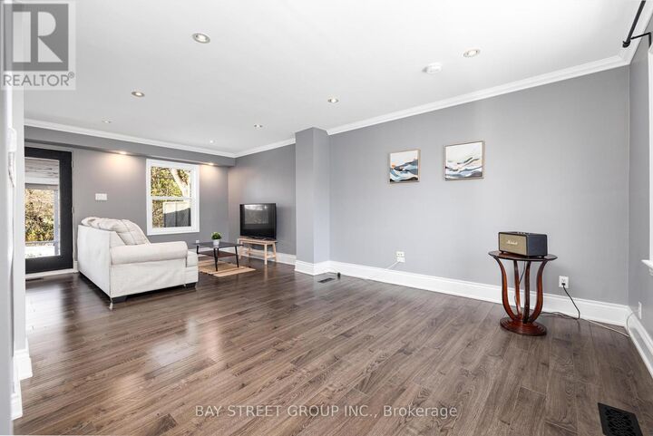 Property Photo:  112 Bevdale Road  ON M2R 1L7 