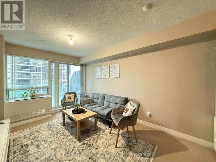 Property Photo:  31 Bales Avenue 1008  ON M2N 7L6 