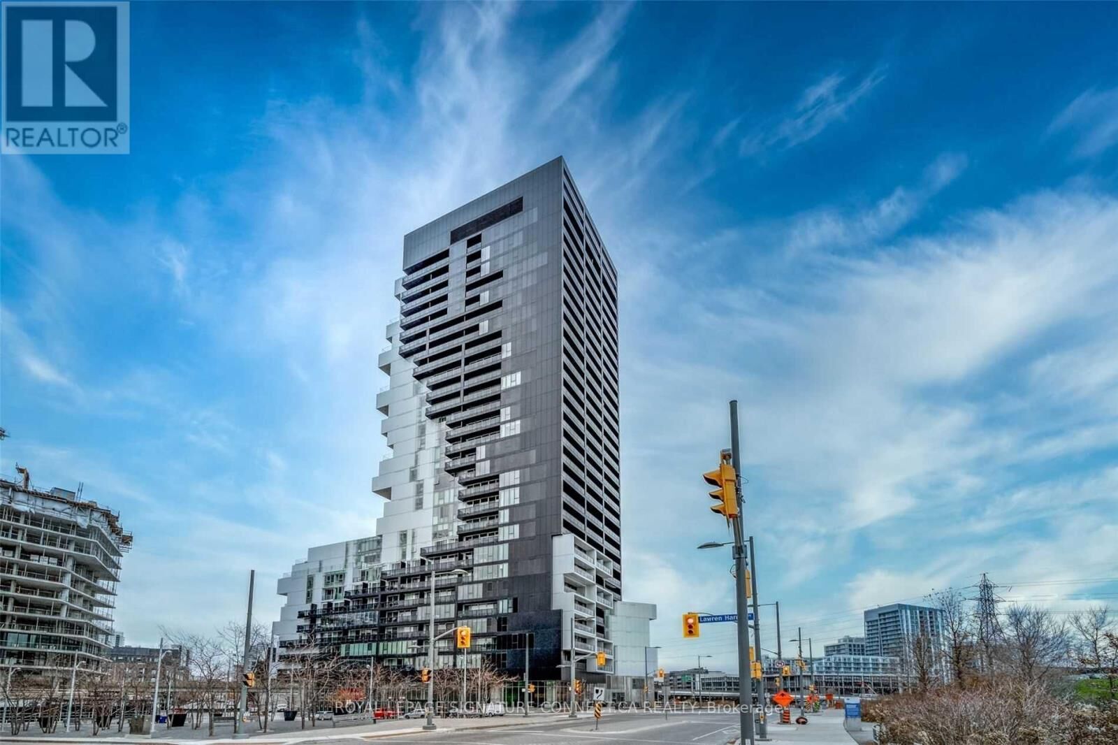 Property Photo:  170 Bayview Avenue 902  ON M5A 0M4 