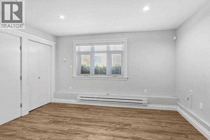 Property Photo:  2767 East 54th Avenue  BC V5S 1Y1 
