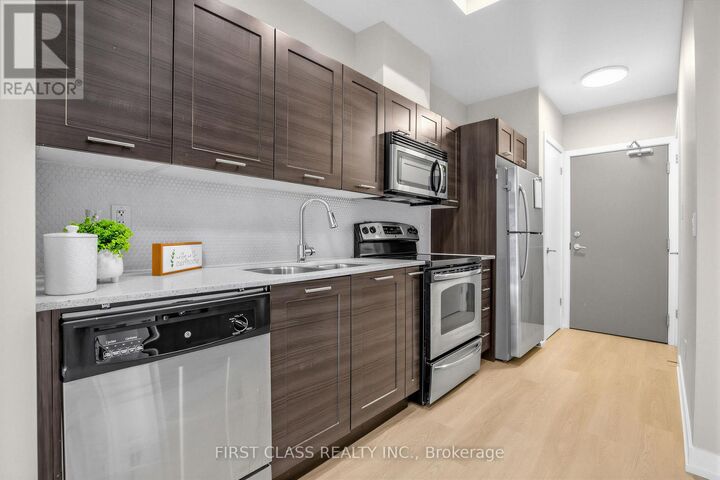 Property Photo:  169 Fort York Boulevard 216  ON M5V 0C8 