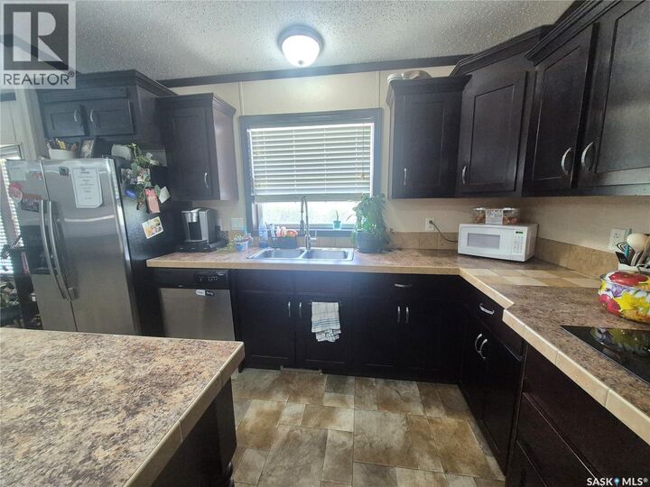 Photo de la propriété:  160 7th Avenue E  SK S0C 0K0 