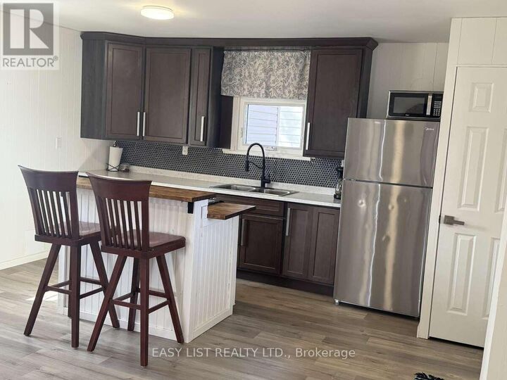 Property Photo:  104 Siberia Road  ON K0J 1B0 
