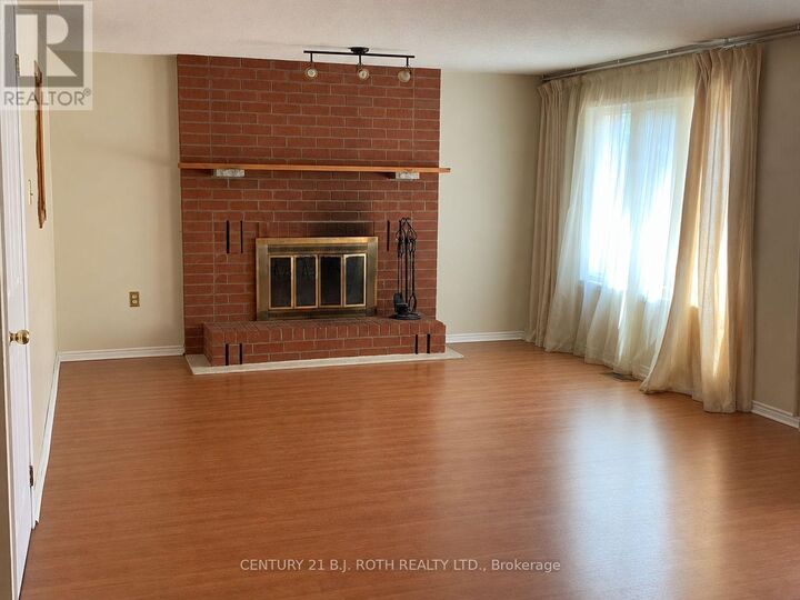 Property Photo:  29 Irwin Drive  ON L4N 7A6 