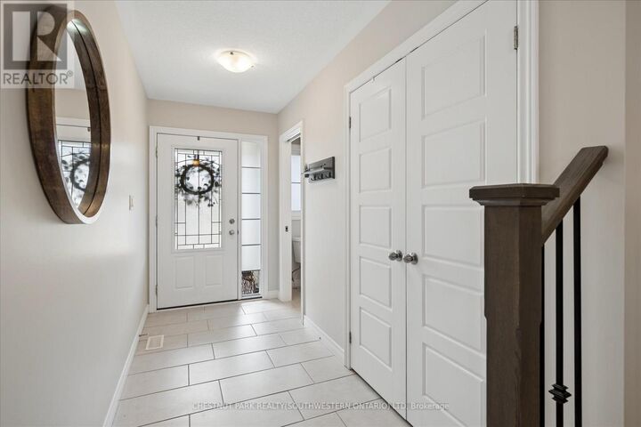 Property Photo:  128 William Street  ON N3B 0C2 