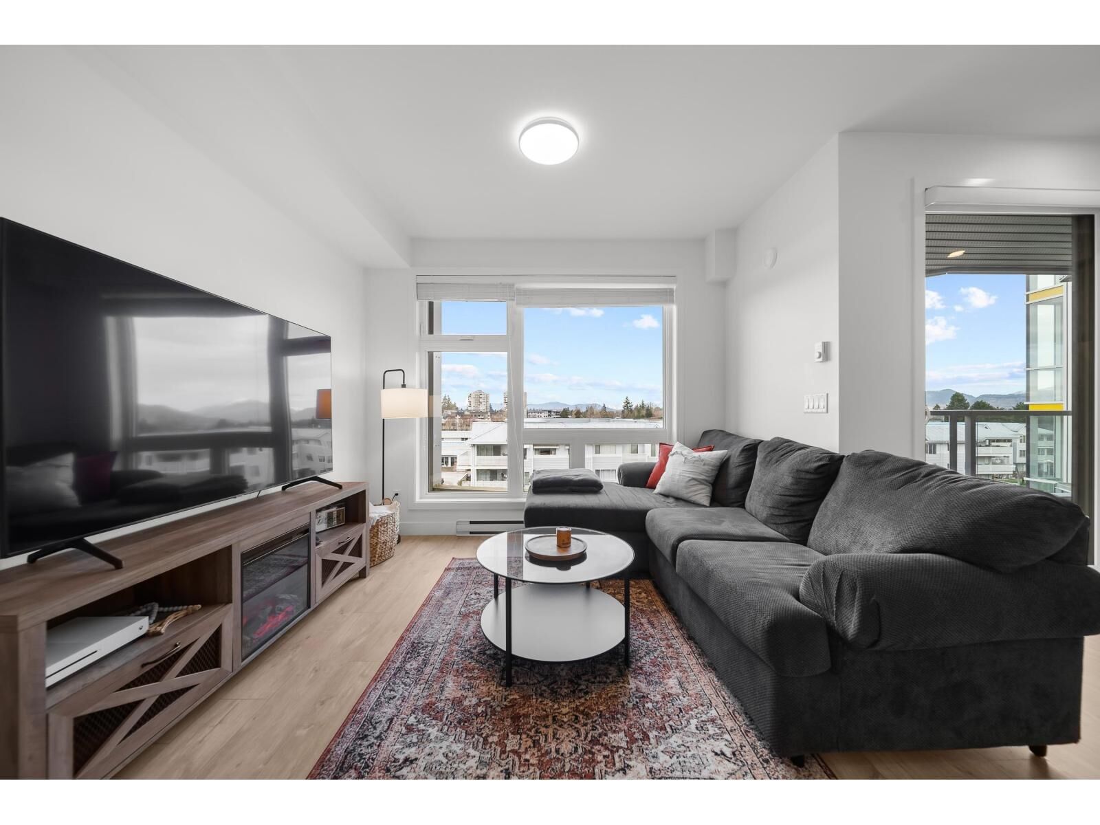 Property Photo:  32838 Landeau Place 414  BC V2S 0M6 