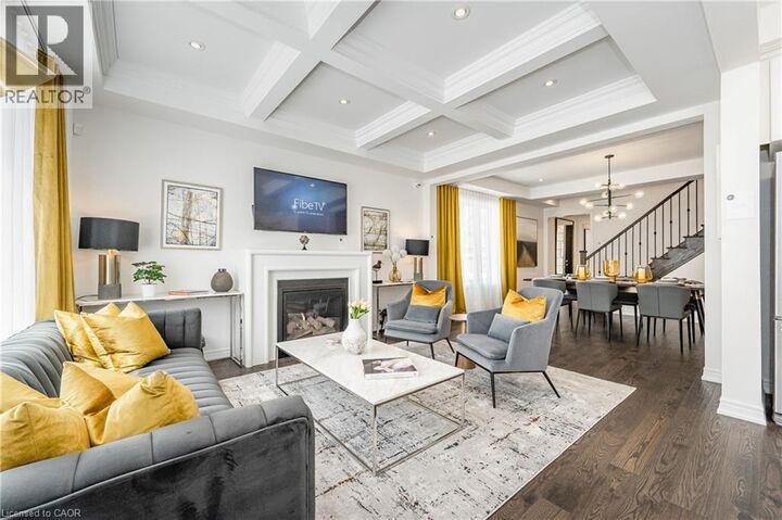 11 William Dunlop Street — photo 1