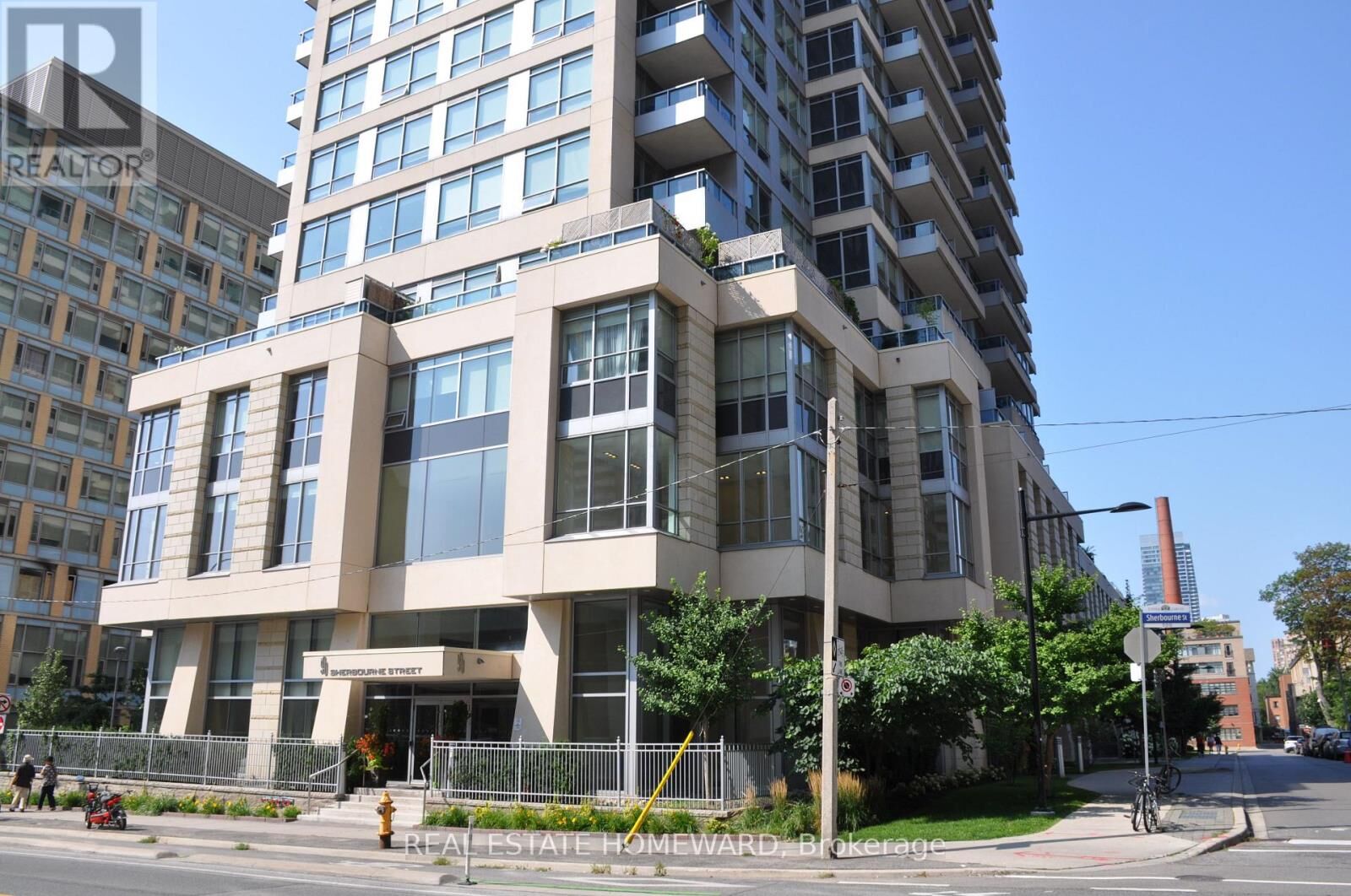 Property Photo:  500 Sherbourne Street 2504  ON M4X 1L1 