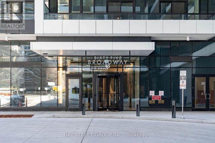 Property Photo: 65 Broadway Avenue 2502 ON M4G 2S8