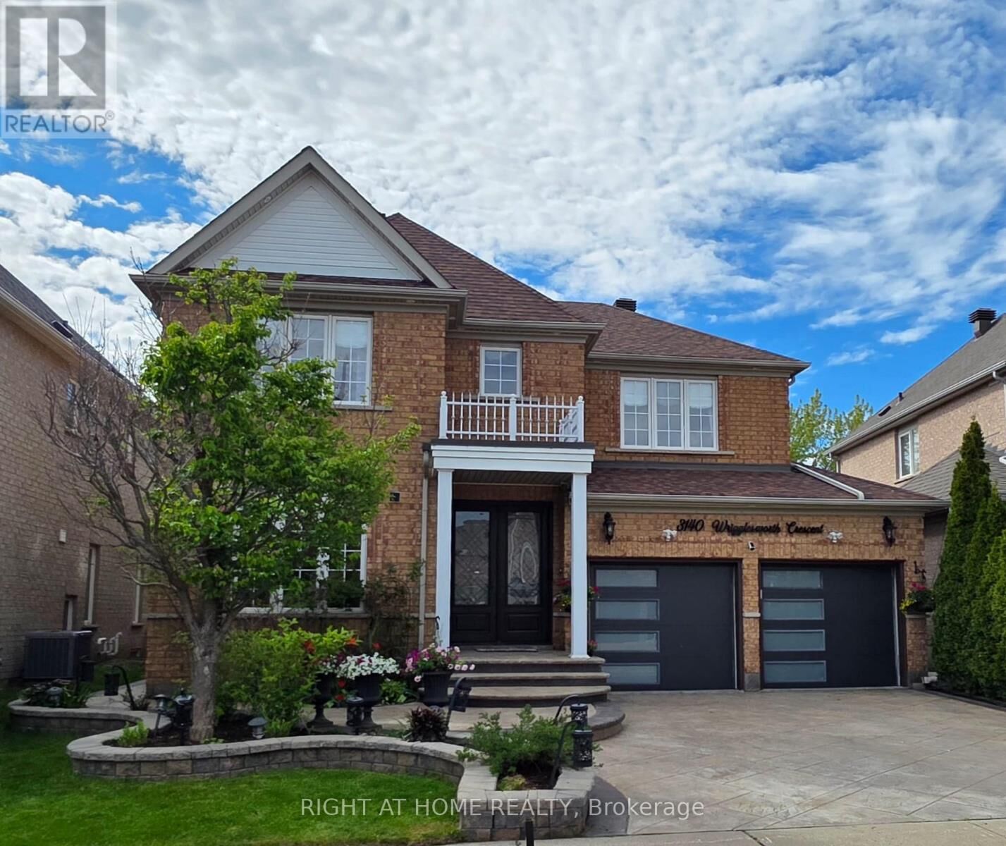 Property Photo:  3140 Wrigglesworth Crescent  ON L5M 6W7 