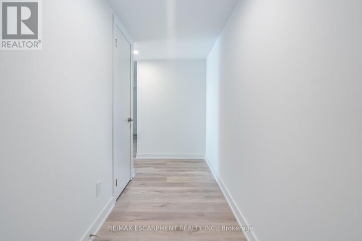 Property Photo:  370 Martha Street 309  ON L7R 0G9 