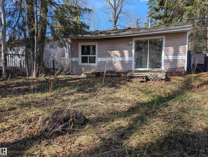 Property Photo:  261 Rng Road 20  AB T7Z 2V2 
